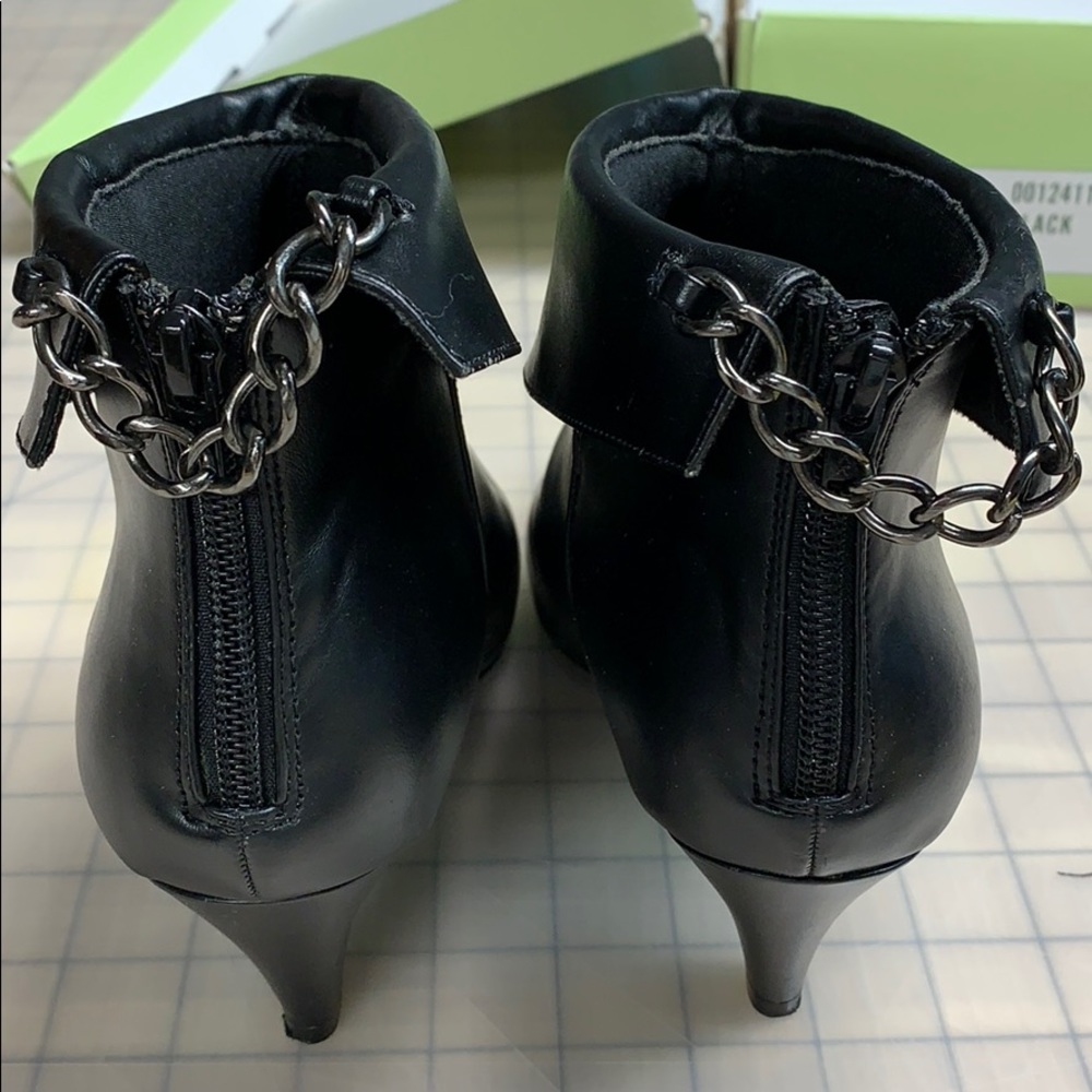 Sarah-Jayne ankle boots. Size 71/2